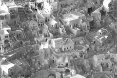Oia-aerophoto-2000-bw-me-velaki